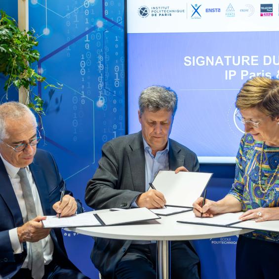 Danone and Institut Polytechnique de Paris sign a partnership to foster  tomorrow's innovations in health and nutrition through  the IP Paris Connexion program